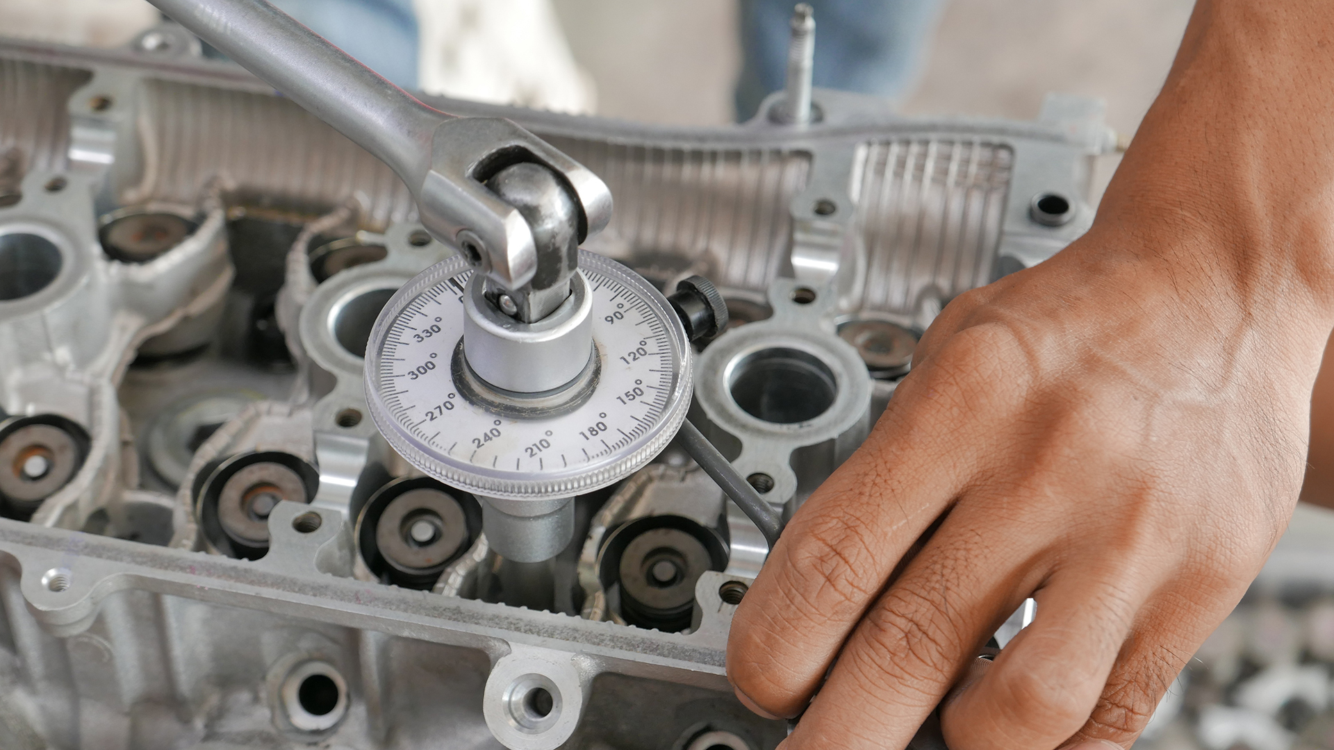 torque wrench calibration. on-site calibration services in michigan